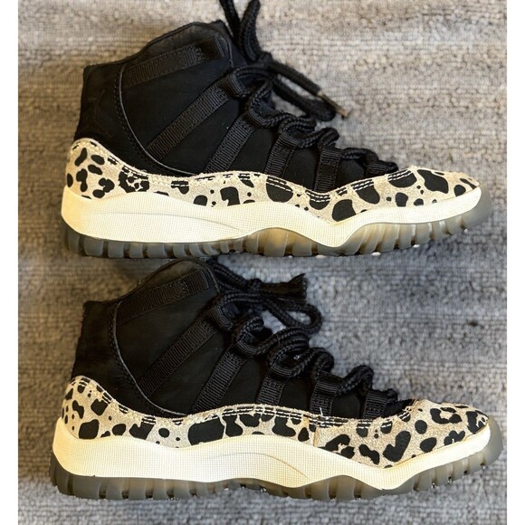 Nike Air Jordan 11 Retro Animal Instinct Black Sail White Kids Sz 1Y DO3857-010 - Picture 1 of 8